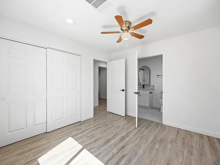 425 E D St #B — Photo 9