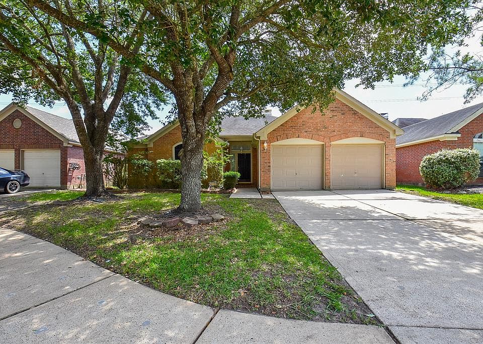 1st image of 3918 Vinecrest Dr