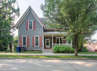 643 Chestnut St, Dubuque, IA 52001