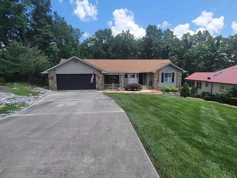 456 Snead Dr — Photo 4