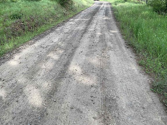 2nd image of Nka Poschs Hill Dr