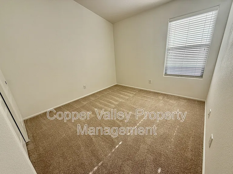 2427 W Oberlin Way — Photo 12