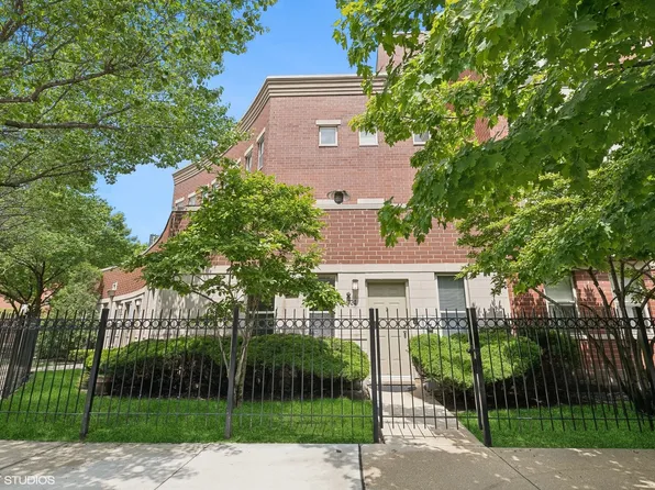 724 W Evergreen Ave, Chicago, IL 60610