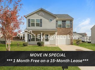 945 Slow Creek Ct, Boiling Springs, SC 29316