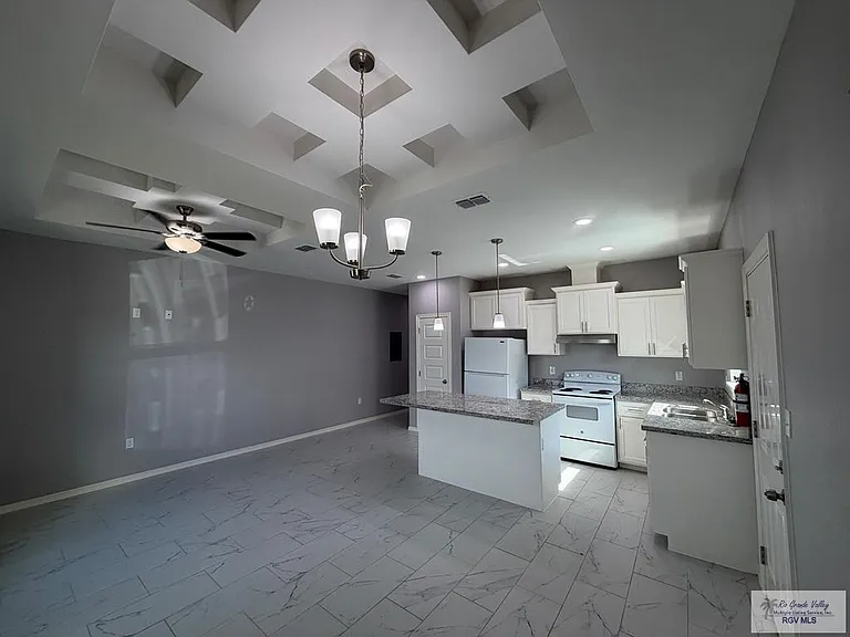 821 W Matz Ave #B — Photo 1