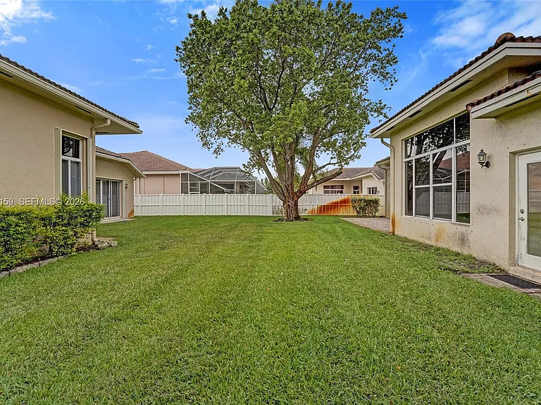 6334 SW 192nd Ave — Photo 46