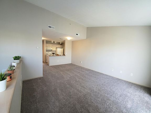 3rd image of 10146 Desmond Pl