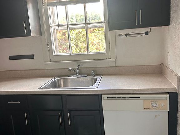 2nd image of 5425-33 W Martin Dr #102