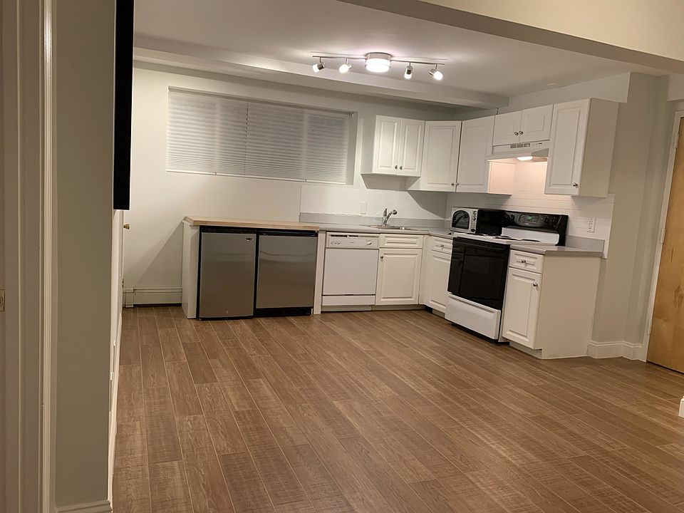 1st image of 135 Inman St APT 9