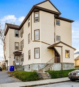 85 California St, Fall River, MA, 02723