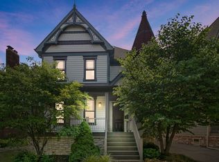 385 Downing Rd, Riverside, IL 60546