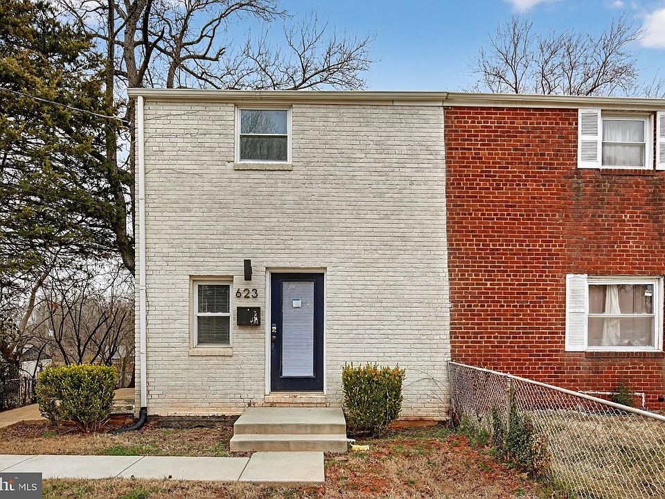 1st image of 623 71st Ave