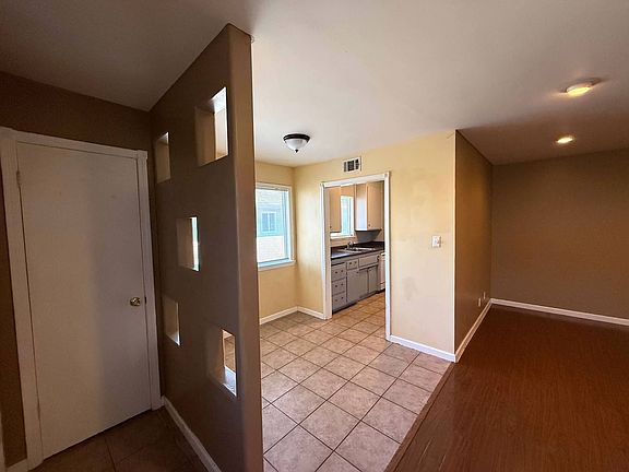 5th image of 2032 Benita Dr Unit 4