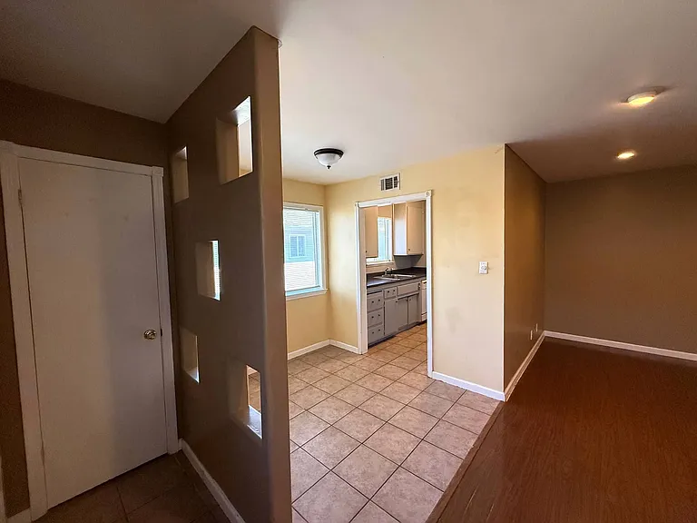 2032 Benita Dr #4 — Photo 5