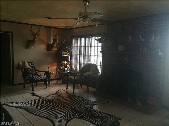 4th image of 305 E Crescent Dr
