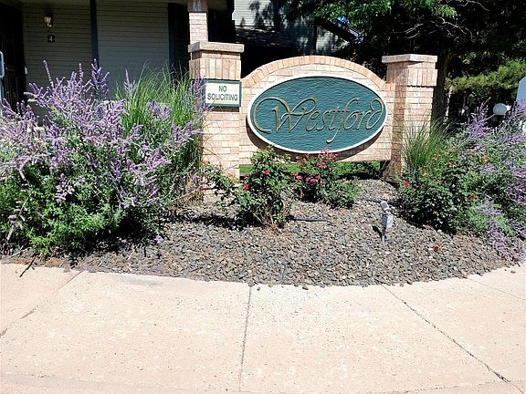 WESTFORD CONDOMINIUM ENTRY