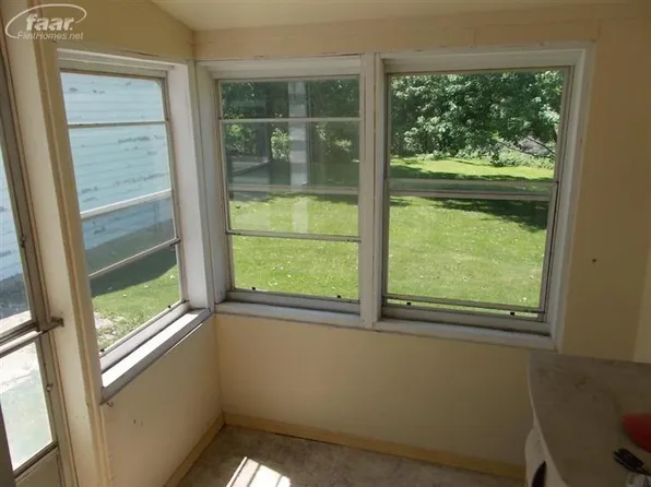 4014 S Seymour Rd, Swartz Creek, MI 48473