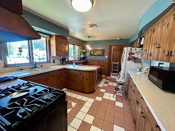 4th image of 114 Carlton Rd