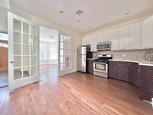 Rented by Doorway NYC, LLC | media 21