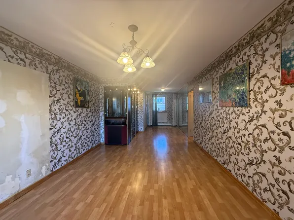 97-10 62nd Drive image 4 of 11