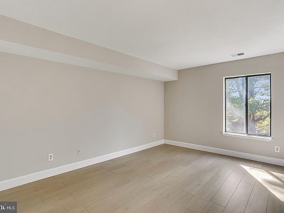 5th image of 11305 Commonwealth Dr #11305