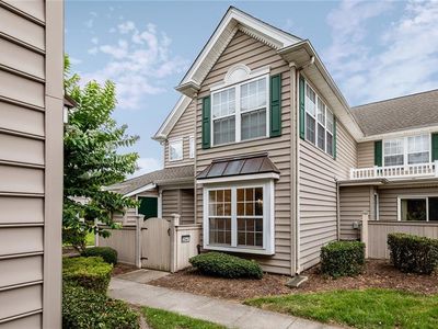 2547 Old Greenbrier Rd, Chesapeake, VA, 23325