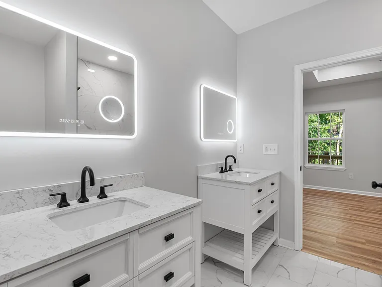 410 Lincolnshire Blvd — Photo 17