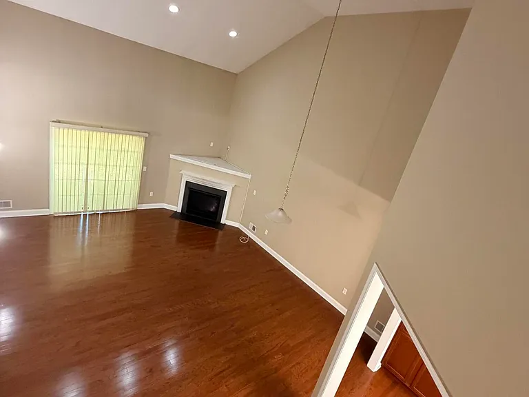 153 Birch Ave — Photo 3