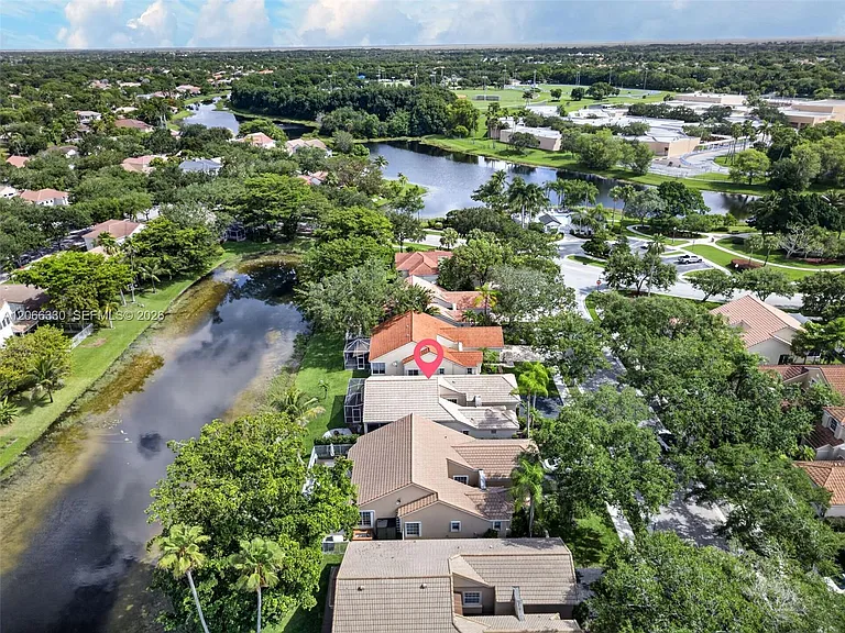 1520 Seabay Rd — Photo 130