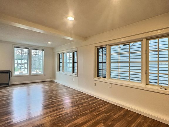 5th image of 4 Prospect Hill Road #14