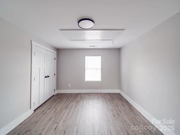 903 W End Ave #905 — Photo 12
