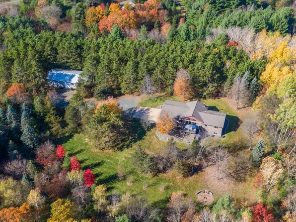 1259 Rolling Hills Trl, Hudson, WI 54016