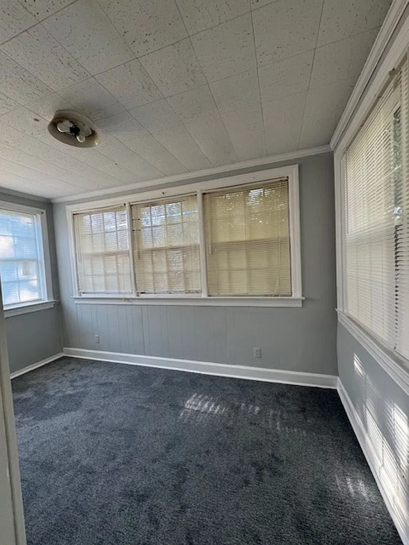 407 S. Pineview Avenue — Photo 4
