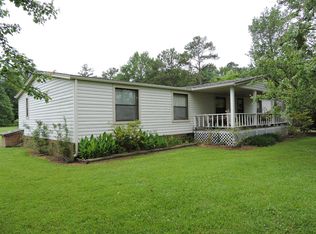 127 N Swains Ln, Barco, NC 27917