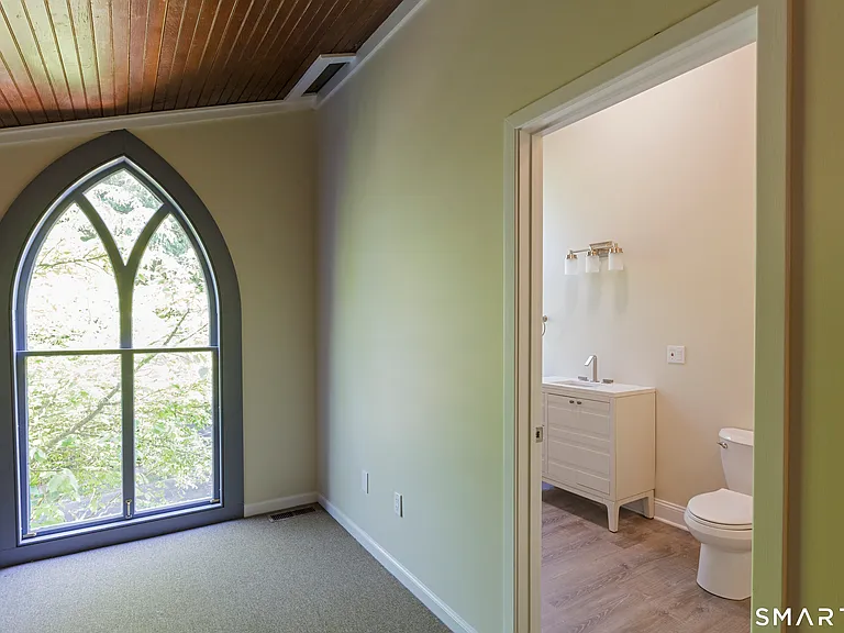 161 Whitfield St #4 — Photo 17