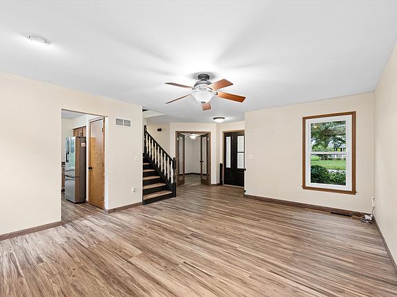 4th image of 771 Chester Dr