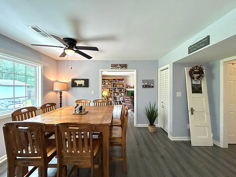 124 Empire Blvd — Photo 33