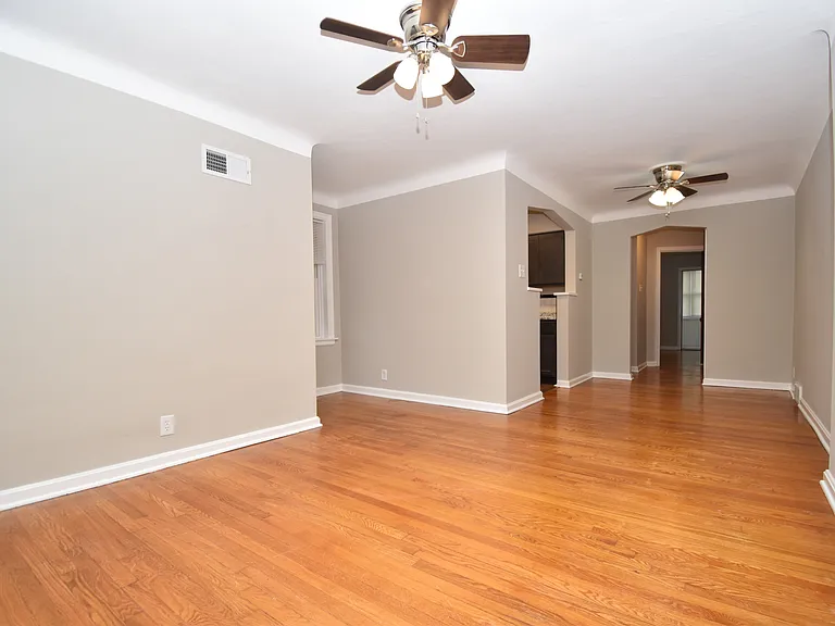 6351 Sutherland Ave #6351 — Photo 3