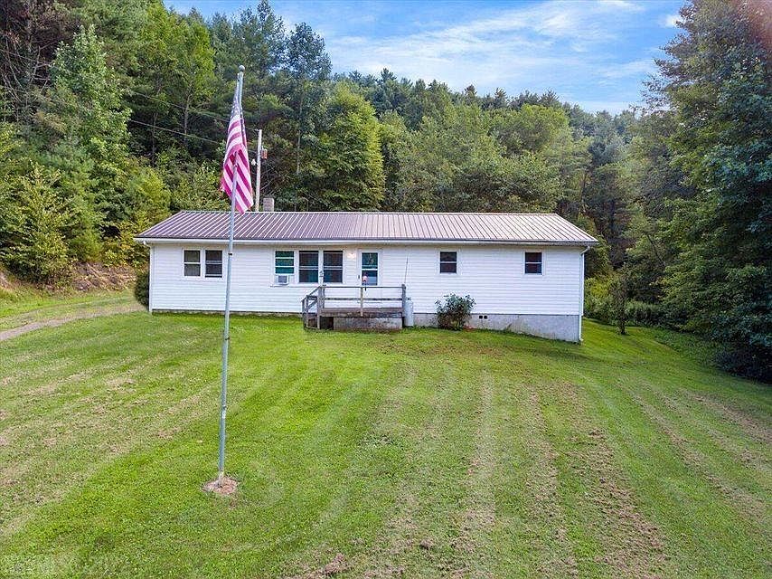 1st image of 728 Indian Creek Rd NW