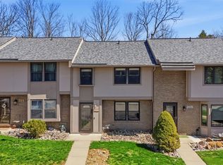 313 Ridge Point Cir, Bridgeville, PA 15017