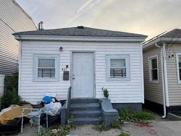 431 Beach 45th St, Far Rockaway, NY 11691