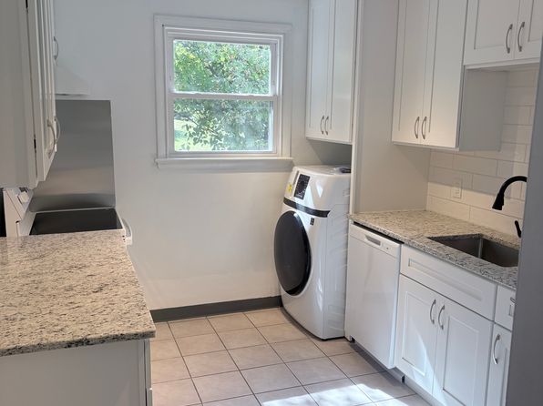 413 West Ave APT A