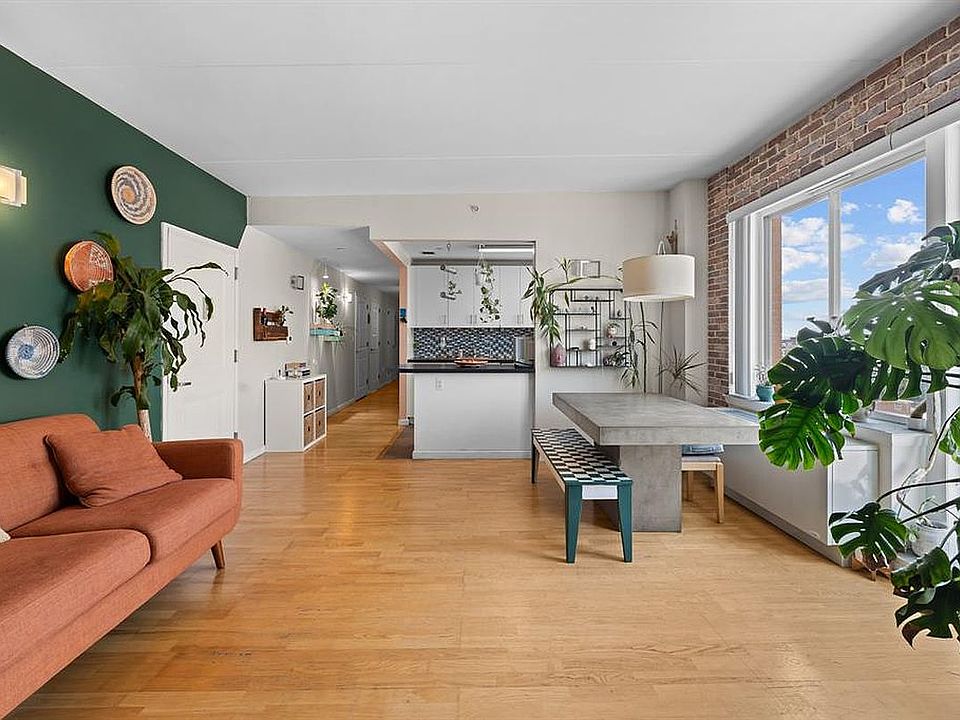 1st image of 853 Macy Pl APT 8E
