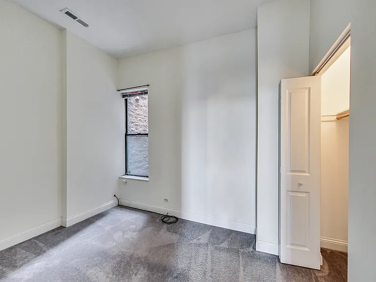 1701 N Sheffield Ave #201 — Photo 10