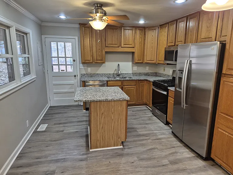 4101 Ashford Dunwoody Rd — Photo 4