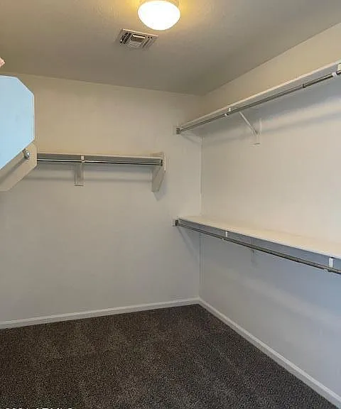 2972 E Franklin Ave — Photo 17