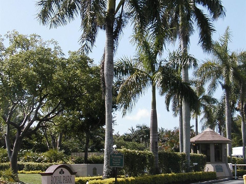 1st image of 114 Royal Park Drive #3E