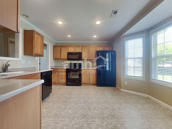 4th image of 6560 Gentlewinds Dr