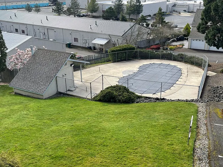 27 NW Mountain View Dr — Photo 18