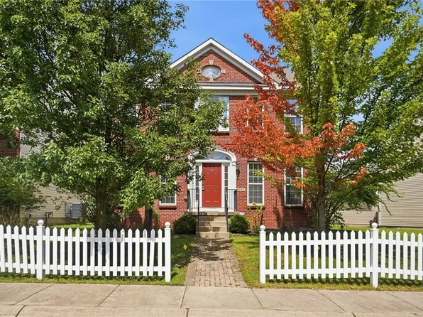 3570 Park Overlook Dr, Dayton, OH 45431